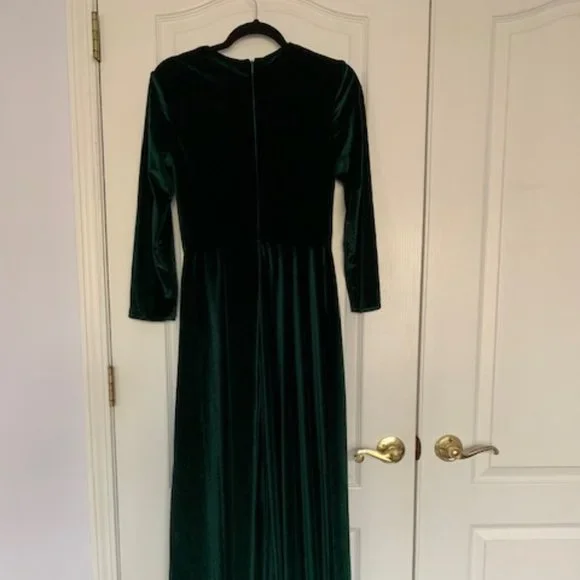 slim fit dress slacks Miss Circle Women Zenaida Emerald Green Cutout High Slit Velvet Gown main image 1